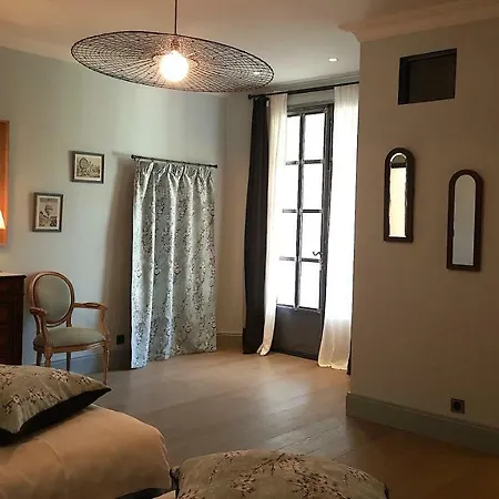 Chateau Guest house 3*