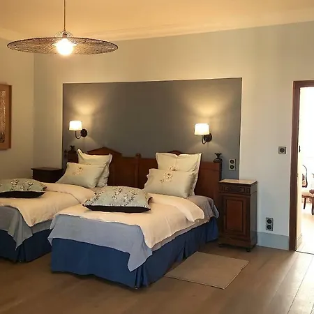 Chateau Guest house 3*
